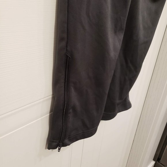 PUMA Men's Grey & Black Sweat Pants, Size Small - Picture 3 of 4